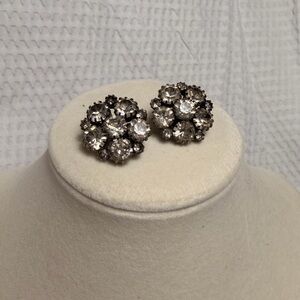 Elegant Silver Floral Earrings
